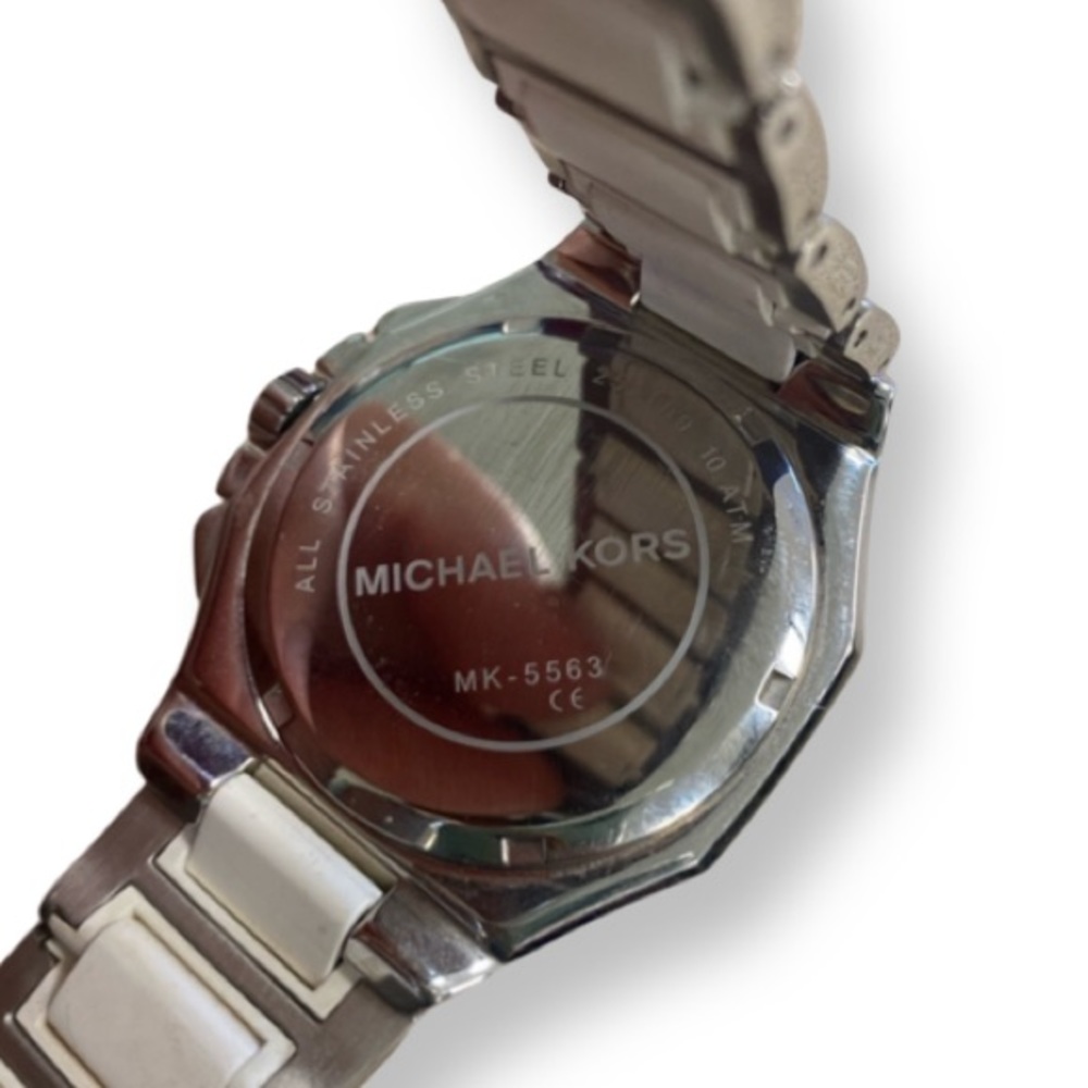 Hard-to-Find Michael Kors Camille MK5563 Silver Chronograph Watch - Picture 2 of 6